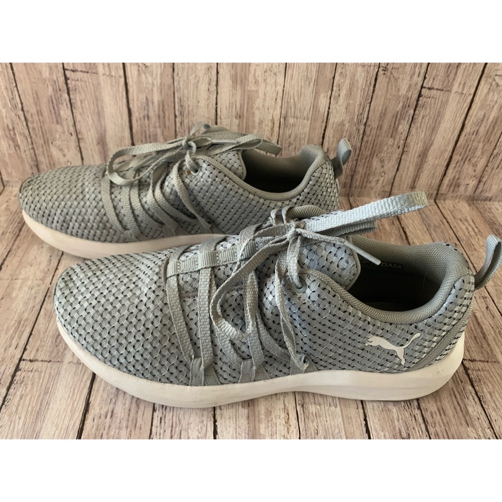 PUMA Women's Prowl Alt 7.5